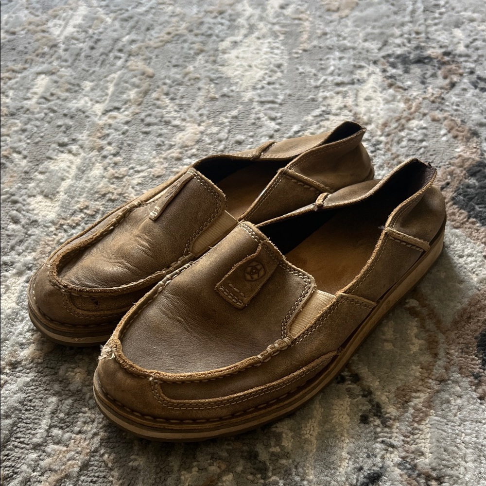 Ariat Cruisers